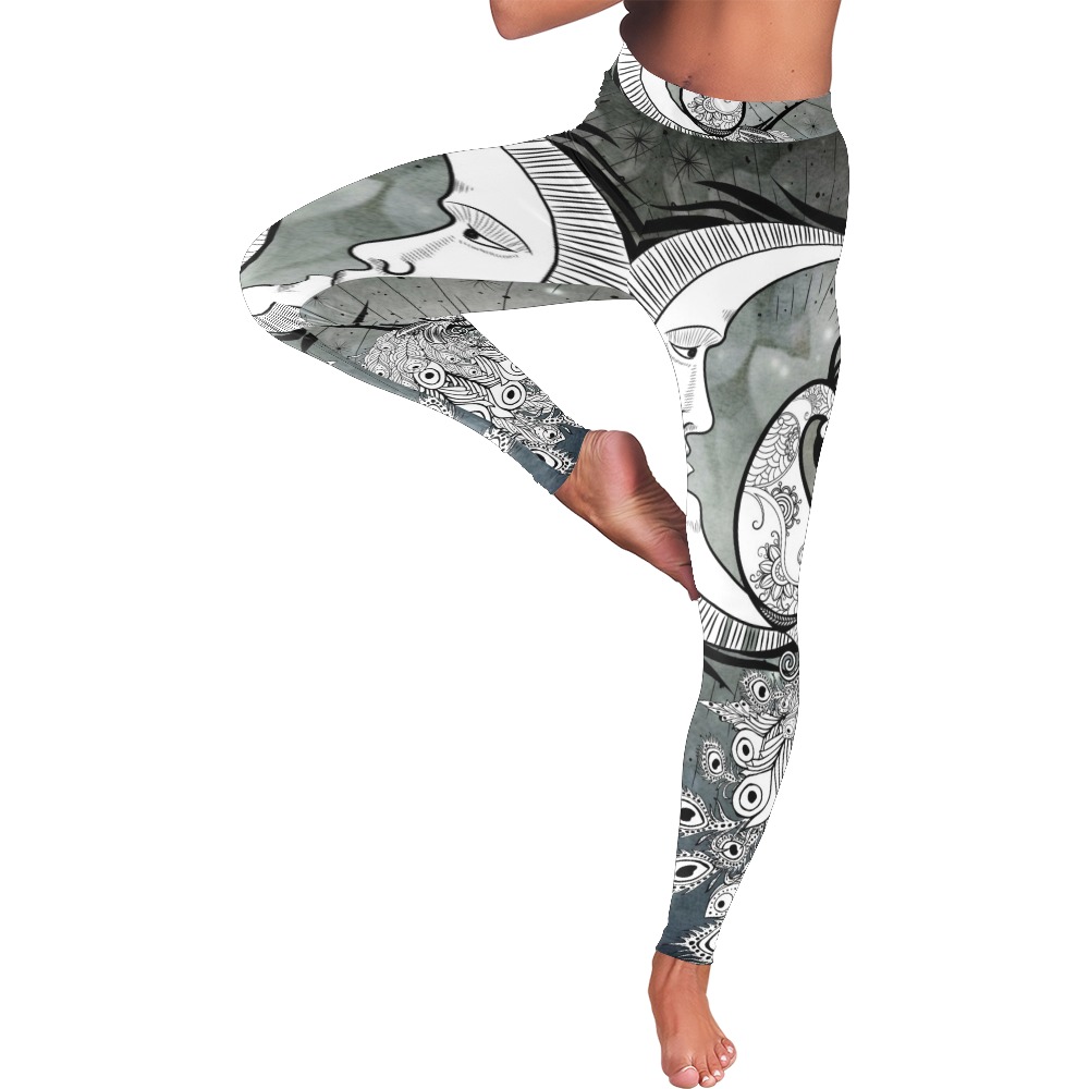 Wonderful peacock on the moon Women's Low Rise Leggings (Invisible Stitch) (Model L05)