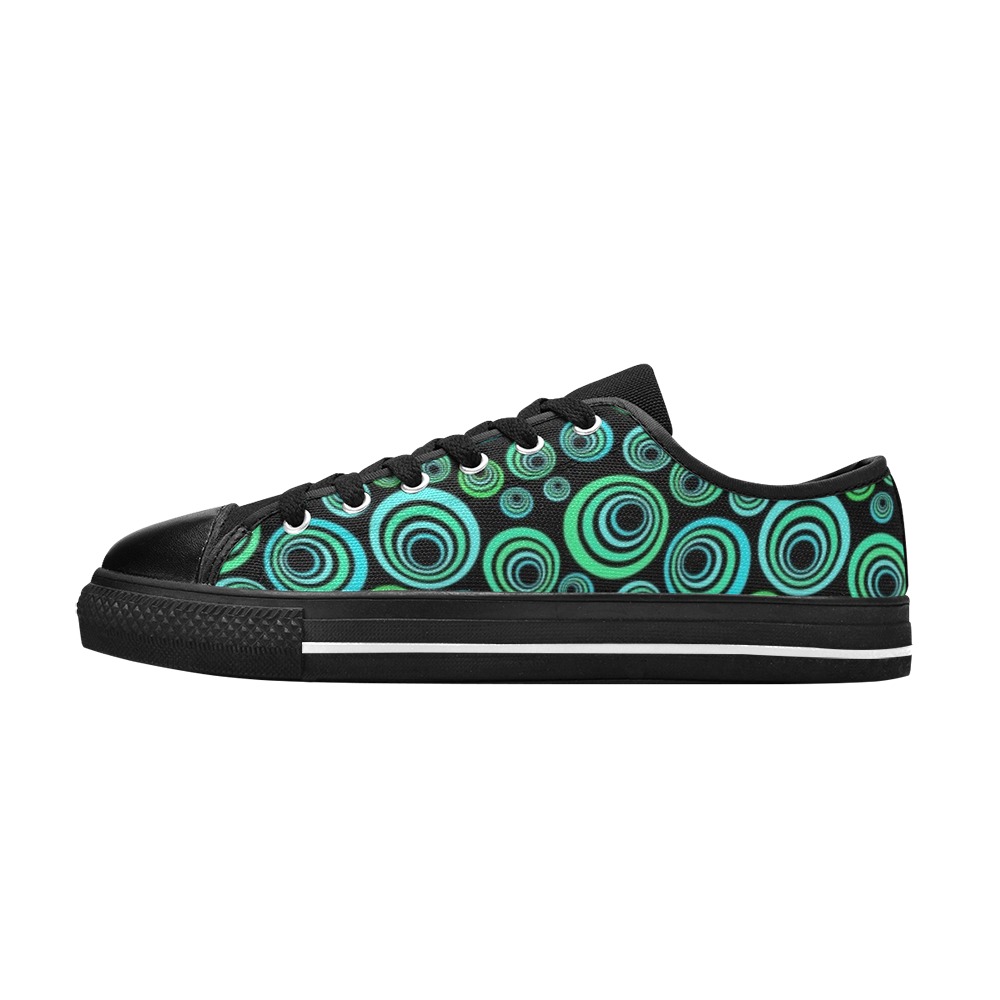 Retro Psychedelic Pretty Green Pattern Women's Classic Canvas Shoes (Model 018)